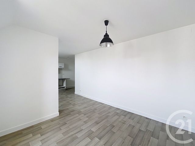 Appartement &agrave; louer - 2 pi&egrave;ces - 43 m2 - Troyes - 10 - CHAMPAGNE-ARDENNE