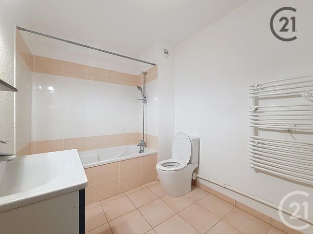 Appartement T2 &agrave; louer - 2 pi&egrave;ces - 39 m2 - Ste Savine - 10 - CHAMPAGNE-ARDENNE