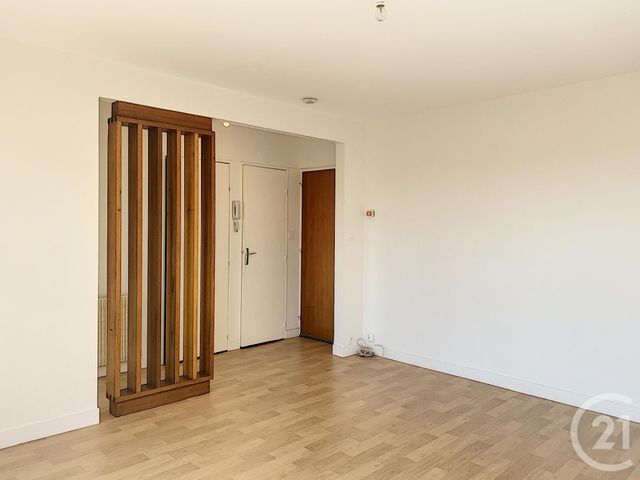 Appartement F1 &agrave; louer - 1 pi&egrave;ce - 28 m2 - Troyes - 10 - CHAMPAGNE-ARDENNE