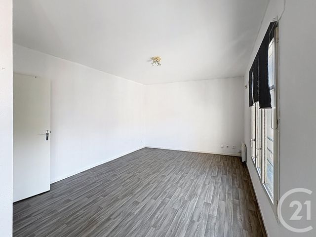 Appartement F1 &agrave; louer - 1 pi&egrave;ce - 33 m2 - Troyes - 10 - CHAMPAGNE-ARDENNE