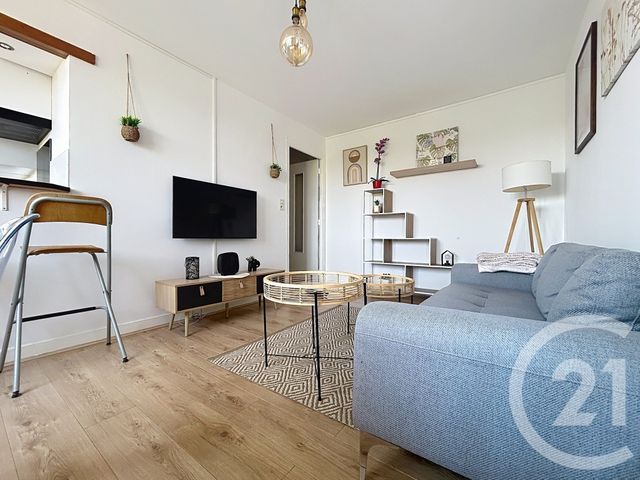 Appartement &agrave; louer - 3 pi&egrave;ces - 52,40 m2 - Troyes - 10 - CHAMPAGNE-ARDENNE