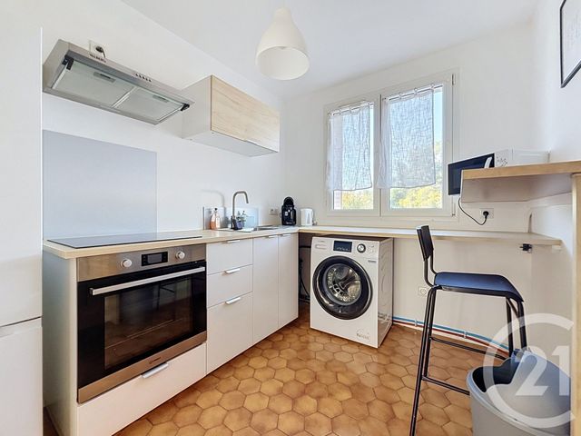 Appartement F4 &agrave; louer - 4 pi&egrave;ces - 71 m2 - Troyes - 10 - CHAMPAGNE-ARDENNE
