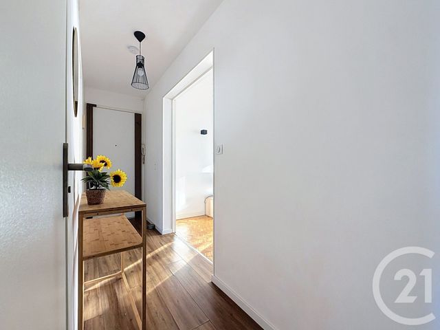 Appartement F4 &agrave; louer - 4 pi&egrave;ces - 71 m2 - Troyes - 10 - CHAMPAGNE-ARDENNE