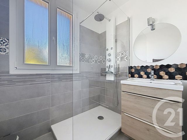 Appartement F4 &agrave; louer - 4 pi&egrave;ces - 71 m2 - Troyes - 10 - CHAMPAGNE-ARDENNE