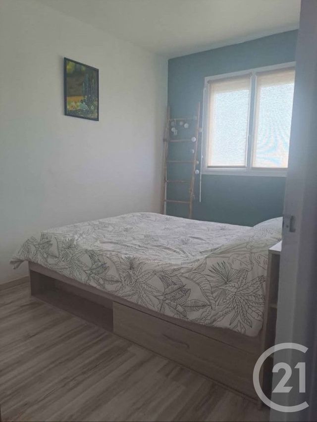 Appartement F3 &agrave; louer - 3 pi&egrave;ces - 62,58 m2 - La Chapelle St Luc - 10 - CHAMPAGNE-ARDENNE