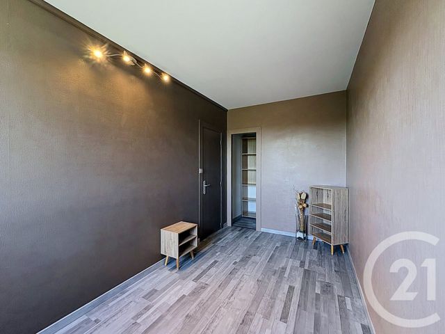 Appartement &agrave; vendre - 2 pi&egrave;ces - 35,74 m2 - La Chapelle St Luc - 10 - CHAMPAGNE-ARDENNE