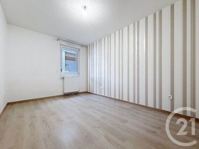 Appartement T2 &agrave; louer - 2 pi&egrave;ces - 46,70 m2 - Troyes - 10 - CHAMPAGNE-ARDENNE