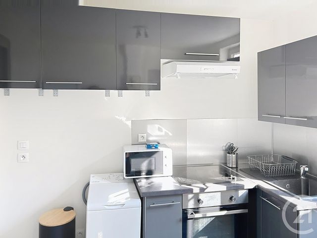 Appartement F3 &agrave; louer - 3 pi&egrave;ces - 55,52 m2 - Ste Savine - 10 - CHAMPAGNE-ARDENNE