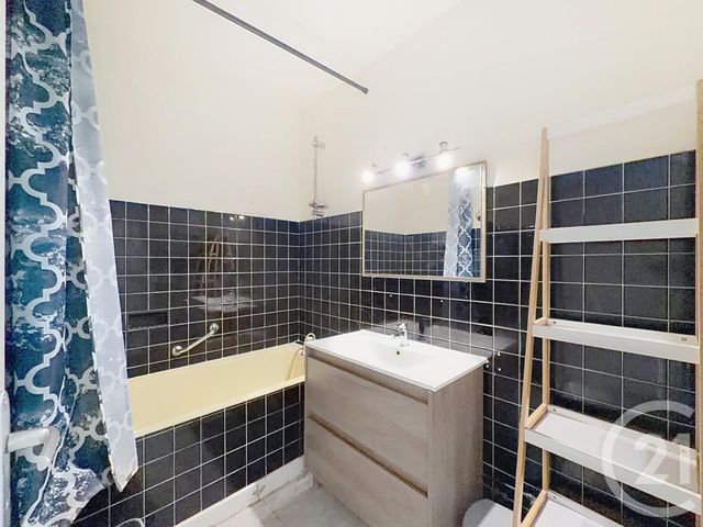 Appartement F3 &agrave; louer - 3 pi&egrave;ces - 65,04 m2 - Troyes - 10 - CHAMPAGNE-ARDENNE