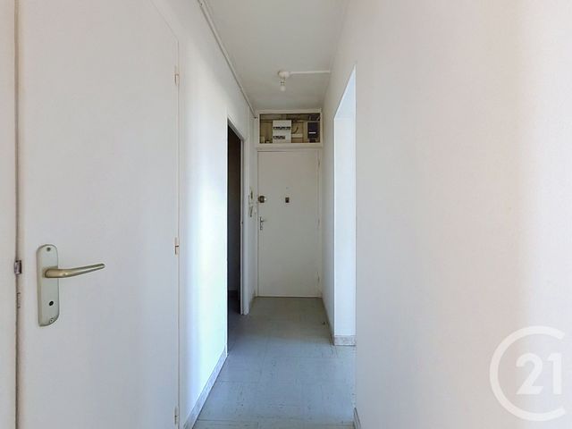 Appartement F3 &agrave; vendre - 3 pi&egrave;ces - 60,69 m2 - La Chapelle St Luc - 10 - CHAMPAGNE-ARDENNE