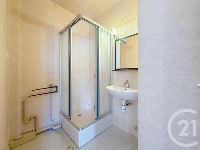 Appartement F3 &agrave; vendre - 3 pi&egrave;ces - 60,69 m2 - La Chapelle St Luc - 10 - CHAMPAGNE-ARDENNE