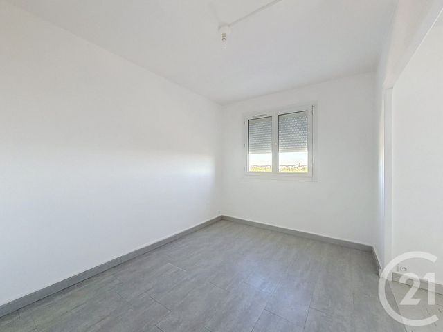 Appartement F3 &agrave; vendre - 3 pi&egrave;ces - 60,69 m2 - La Chapelle St Luc - 10 - CHAMPAGNE-ARDENNE