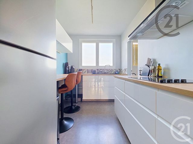 Appartement F4 &agrave; vendre - 4 pi&egrave;ces - 73,60 m2 - St Andre Les Vergers - 10 - CHAMPAGNE-ARDENNE