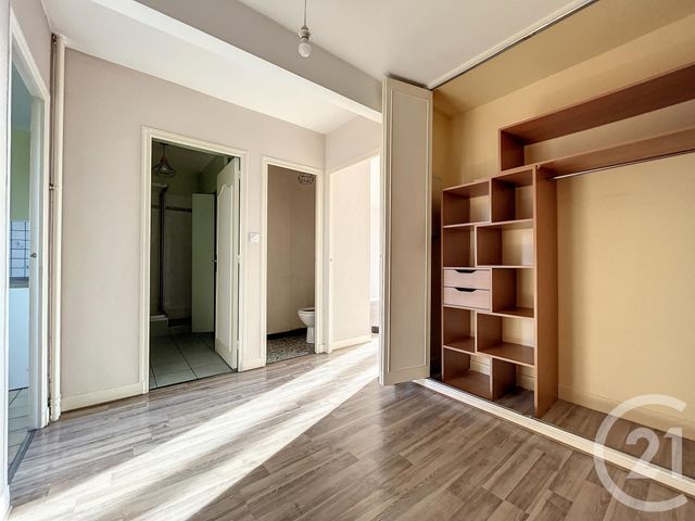 Appartement F3 &agrave; louer - 3 pi&egrave;ces - 66,50 m2 - Troyes - 10 - CHAMPAGNE-ARDENNE