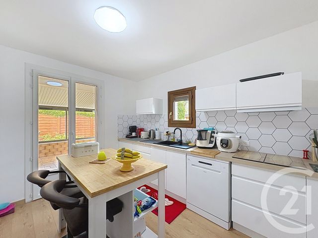 Maison &agrave; vendre - 5 pi&egrave;ces - 199,79 m2 - St Julien Les Villas - 10 - CHAMPAGNE-ARDENNE
