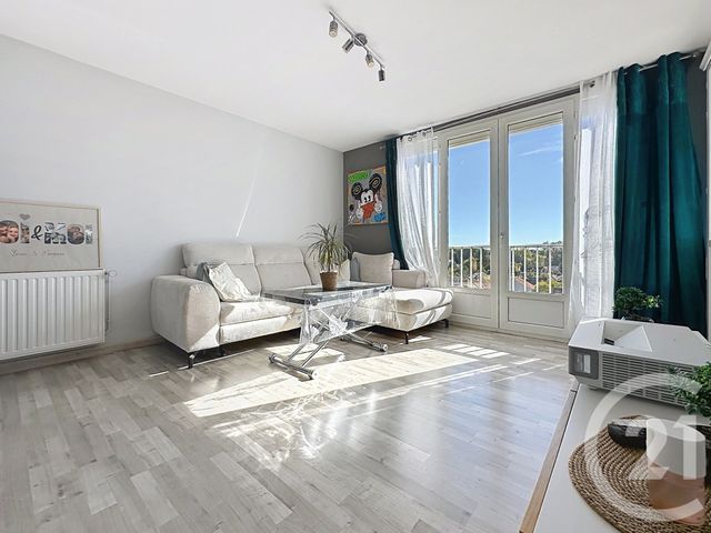 Appartement 3 pièces 55 m² · à Sainte-Savine · 55 m² · 110 000 €