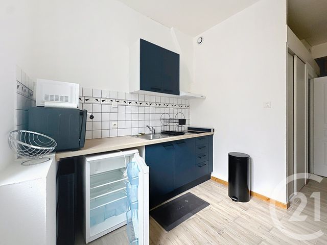 Appartement F1 &agrave; louer - 1 pi&egrave;ce - 27 m2 - Troyes - 10 - CHAMPAGNE-ARDENNE