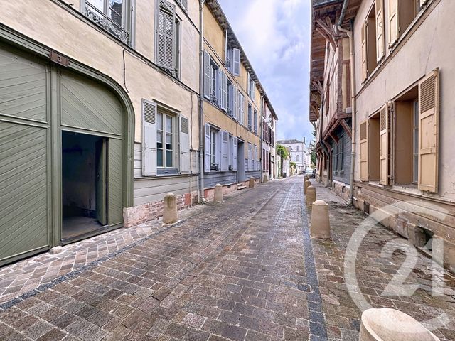 Appartement F1 &agrave; louer - 1 pi&egrave;ce - 27 m2 - Troyes - 10 - CHAMPAGNE-ARDENNE