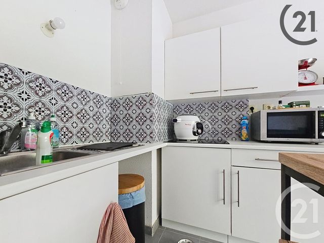 Appartement T2 &agrave; louer - 2 pi&egrave;ces - 38,40 m2 - Ste Savine - 10 - CHAMPAGNE-ARDENNE