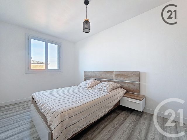 Appartement F4 &agrave; vendre - 4 pi&egrave;ces - 92,19 m2 - St Julien Les Villas - 10 - CHAMPAGNE-ARDENNE
