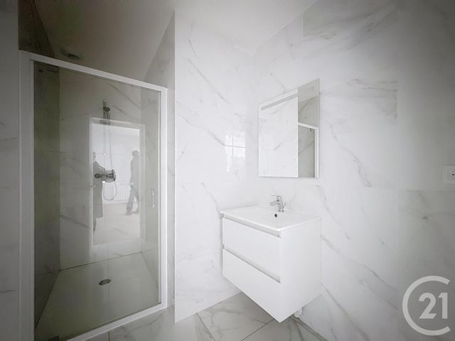 Appartement T3 &agrave; louer - 3 pi&egrave;ces - 70,30 m2 - Troyes - 10 - CHAMPAGNE-ARDENNE