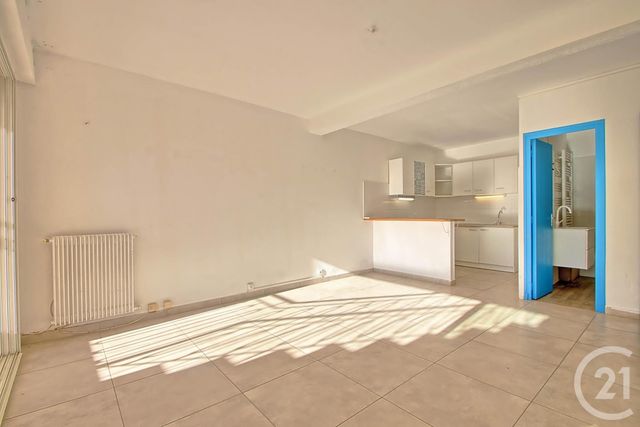 Appartement T2 à vendre - 2 pièces - 45,96 m2 - Sanary Sur Mer - 83 - PROVENCE-ALPES-COTE-D-AZUR