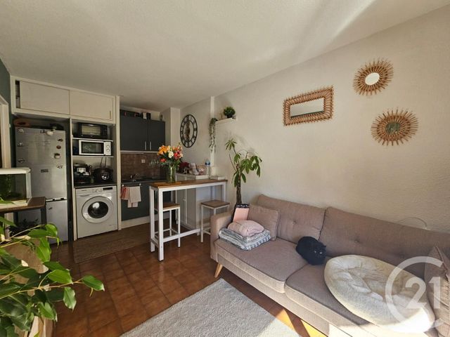 Appartement T2 &agrave; vendre - 2 pi&egrave;ces - 23,60 m2 - Six Fours Les Plages - 83 - PROVENCE-ALPES-COTE-D-AZUR
