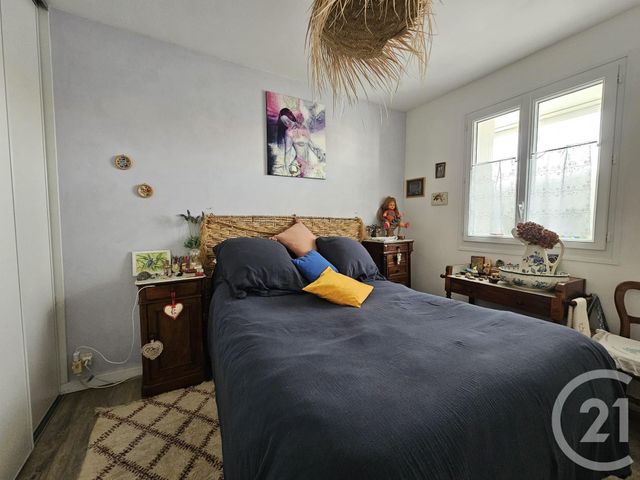 Appartement T2 à vendre - 2 pièces - 46,60 m2 - Six Fours Les Plages - 83 - PROVENCE-ALPES-COTE-D-AZUR