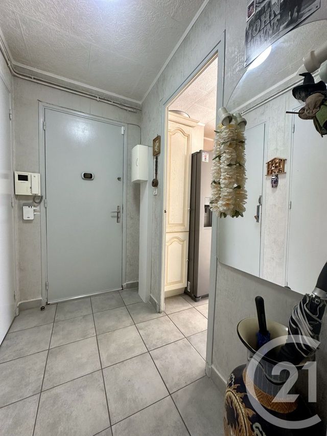 Appartement T4 à vendre - 4 pièces - 76 m2 - La Seyne Sur Mer - 83 - PROVENCE-ALPES-COTE-D-AZUR