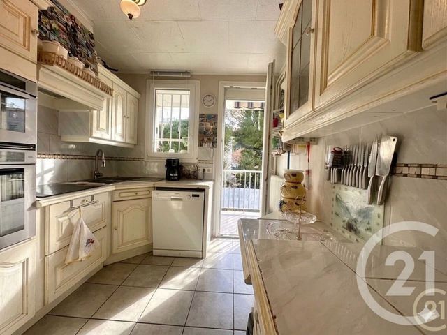 Appartement T4 &agrave; vendre - 4 pi&egrave;ces - 76 m2 - La Seyne Sur Mer - 83 - PROVENCE-ALPES-COTE-D-AZUR