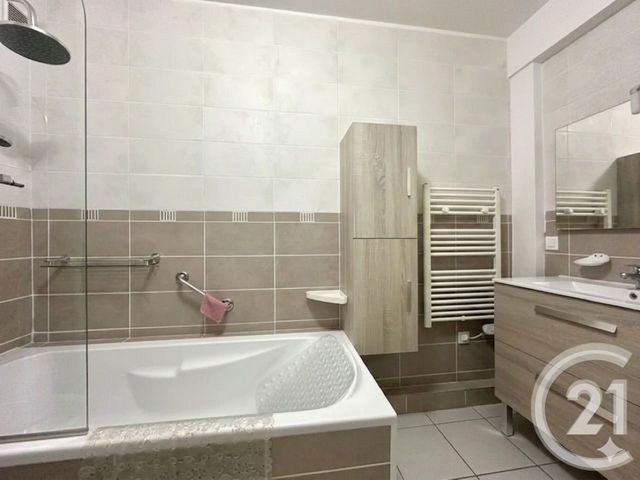 Appartement T4 &agrave; vendre - 4 pi&egrave;ces - 76 m2 - La Seyne Sur Mer - 83 - PROVENCE-ALPES-COTE-D-AZUR