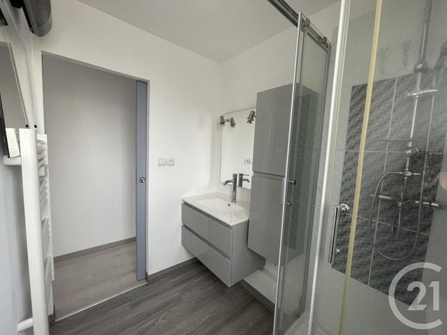 Appartement F2 à vendre - 2 pièces - 37,60 m2 - La Seyne Sur Mer - 83 - PROVENCE-ALPES-COTE-D-AZUR