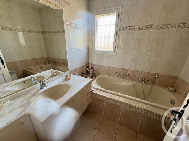 Maison à vendre - 5 pièces - 123,41 m2 - Six Fours Les Plages - 83 - PROVENCE-ALPES-COTE-D-AZUR