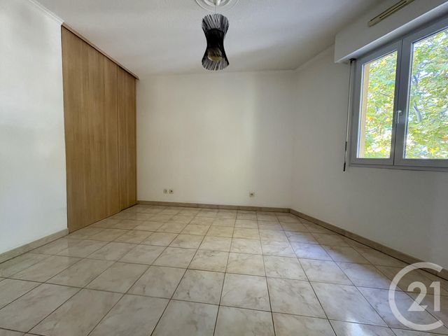 Appartement T4 à vendre - 4 pièces - 89,73 m2 - Six Fours Les Plages - 83 - PROVENCE-ALPES-COTE-D-AZUR