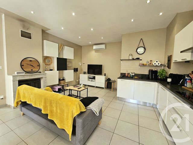 Appartement T3 à vendre - 3 pièces - 59,43 m2 - La Seyne Sur Mer - 83 - PROVENCE-ALPES-COTE-D-AZUR