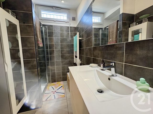 Appartement T3 &agrave; vendre - 3 pi&egrave;ces - 57,10 m2 - Six Fours Les Plages - 83 - PROVENCE-ALPES-COTE-D-AZUR