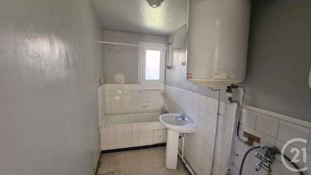 Appartement F3 &agrave; vendre - 3 pi&egrave;ces - 61,87 m2 - Sanary Sur Mer - 83 - PROVENCE-ALPES-COTE-D-AZUR