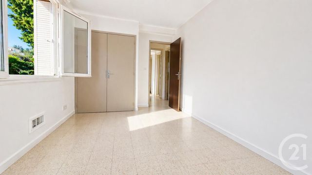 Appartement F3 &agrave; vendre - 3 pi&egrave;ces - 61,87 m2 - Sanary Sur Mer - 83 - PROVENCE-ALPES-COTE-D-AZUR