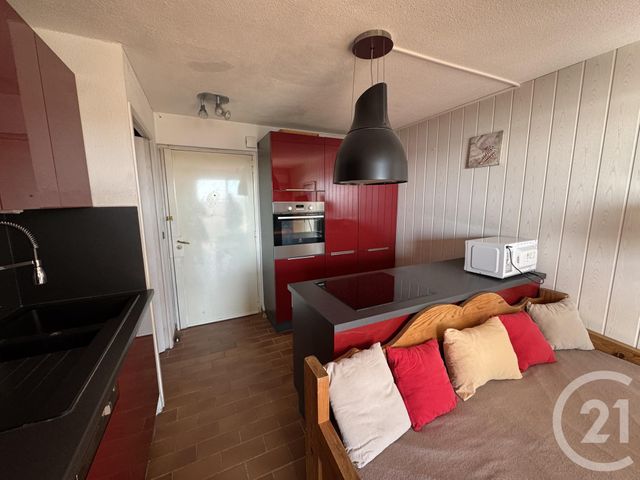 Appartement T1 à louer - 1 pièce - 24,80 m2 - Six Fours Les Plages - 83 - PROVENCE-ALPES-COTE-D-AZUR