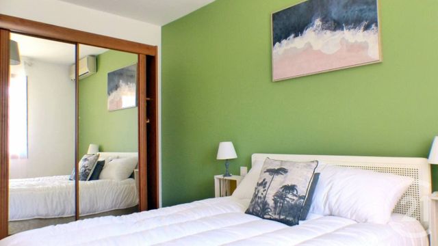 Maison à vendre - 8 pièces - 238,76 m2 - Six Fours Les Plages - 83 - PROVENCE-ALPES-COTE-D-AZUR