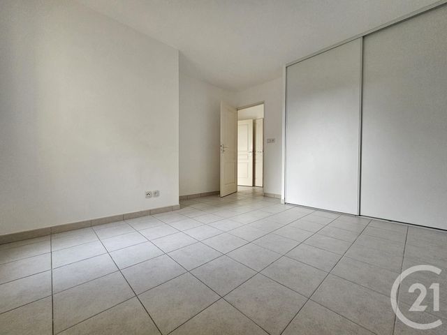 Appartement T3 &agrave; vendre - 3 pi&egrave;ces - 61,33 m2 - La Seyne Sur Mer - 83 - PROVENCE-ALPES-COTE-D-AZUR