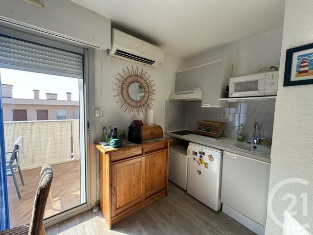 Appartement Studio &agrave; louer - 1 pi&egrave;ce - 24,51 m2 - Six Fours Les Plages - 83 - PROVENCE-ALPES-COTE-D-AZUR