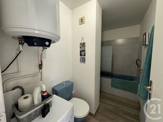 Appartement Studio &agrave; louer - 1 pi&egrave;ce - 24,51 m2 - Six Fours Les Plages - 83 - PROVENCE-ALPES-COTE-D-AZUR