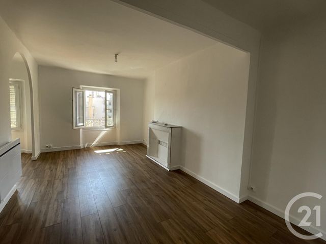 Appartement T2 &agrave; louer - 2 pi&egrave;ces - 34,25 m2 - Toulon - 83 - PROVENCE-ALPES-COTE-D-AZUR