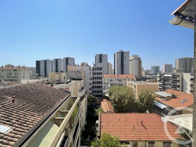 Appartement T2 &agrave; louer - 2 pi&egrave;ces - 34,25 m2 - Toulon - 83 - PROVENCE-ALPES-COTE-D-AZUR