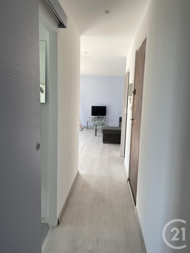 Appartement F2 &agrave; louer - 2 pi&egrave;ces - 37,60 m2 - La Seyne Sur Mer - 83 - PROVENCE-ALPES-COTE-D-AZUR