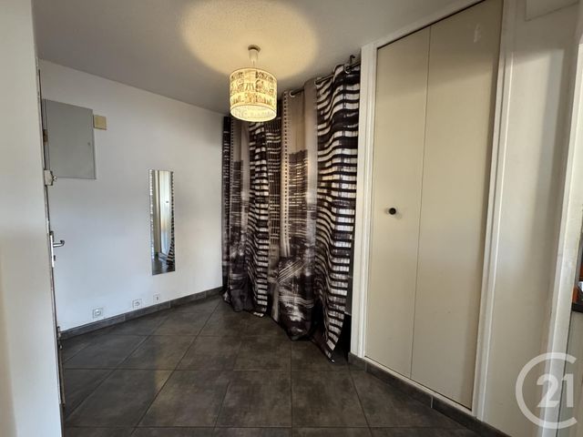 Appartement Studio &agrave; louer - 1 pi&egrave;ce - 31,70 m2 - Six Fours Les Plages - 83 - PROVENCE-ALPES-COTE-D-AZUR