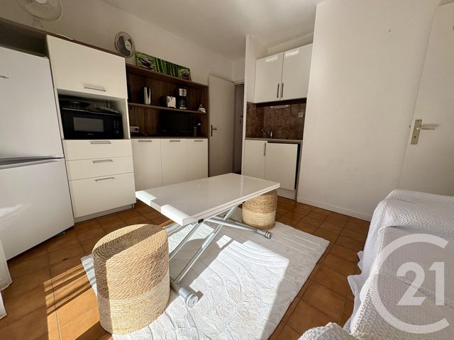 Appartement F2 bis &agrave; vendre - 3 pi&egrave;ces - 30,70 m2 - Six Fours Les Plages - 83 - PROVENCE-ALPES-COTE-D-AZUR