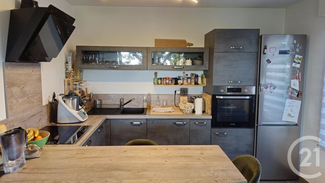 Appartement T2 &agrave; louer - 2 pi&egrave;ces - 42,17 m2 - Six Fours Les Plages - 83 - PROVENCE-ALPES-COTE-D-AZUR