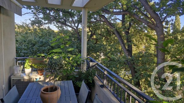 Appartement T2 &agrave; louer - 2 pi&egrave;ces - 42,17 m2 - Six Fours Les Plages - 83 - PROVENCE-ALPES-COTE-D-AZUR